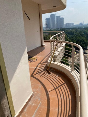 Master Bedroom in 3.5 BHK Apartment at AEZ Aloha, Sector 57 – for Rent