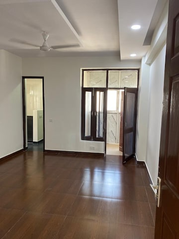 Room in 3.5 BHK Apartment at AEZ Aloha, Sector 57 – for Rent