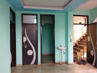 2 BHK Apartment For Rent in Roshanara Road Delhi  8034167