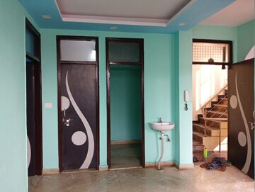  2 BHK Apartment at Roshanara Road – for Rent