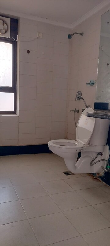 Bathroom in 3 BHK Apartment at Unitech Fresco, Sector 50 – for Rent