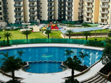 Swimming Pool in 4 BHK Penthouse at Azeagaia Botanica, Vrindavan Yojna – for Sale