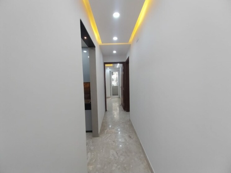 undefined, sarvapriya vihar 3 Bedroom 170 Sq.Yd. Builder Floor In Sarvapriya Vihar Delhi 8034228