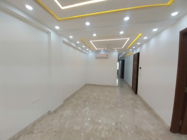 Master Bedroom, sarvapriya vihar 3 Bedroom 170 Sq.Yd. Builder Floor In Sarvapriya Vihar Delhi 8034228