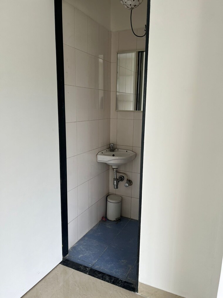 Bathroom, elite-empire-apartment 2 Bedroom 1100 Sq.Ft. Apartment In Balewadi Pune 8034226