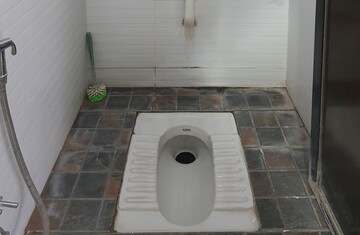 Bathroom in  Pg at Thane West – for Rent