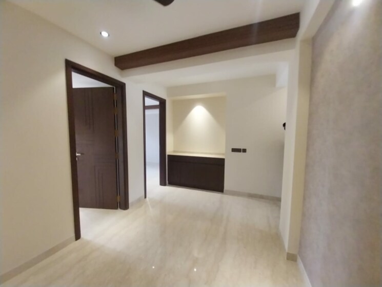 Room, sarvapriya vihar 3 Bedroom 240 Sq.Yd. Builder Floor In Sarvapriya Vihar Delhi 8034234