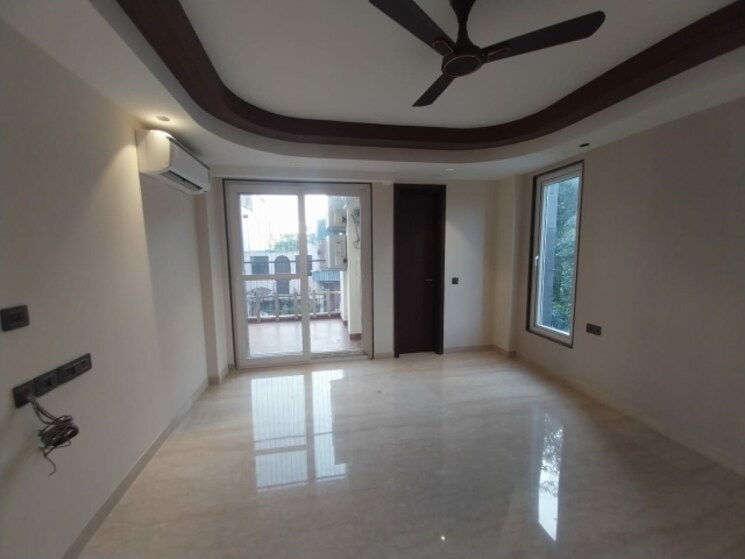 Room, sarvapriya vihar 3 Bedroom 240 Sq.Yd. Builder Floor In Sarvapriya Vihar Delhi 8034234