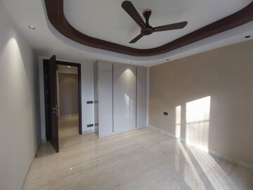 Building Lobby in 3 BHK Builder Floor at Sarvapriya Vihar – for Sale