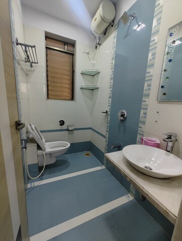 Attached Bathroom in 2 BHK Apartment at Seawoods – for Rent