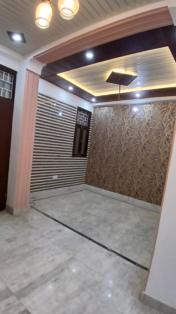 Living Room, batla house 3 Bedroom 675 Sq.Ft. Builder Floor In Batla House Delhi 8034270