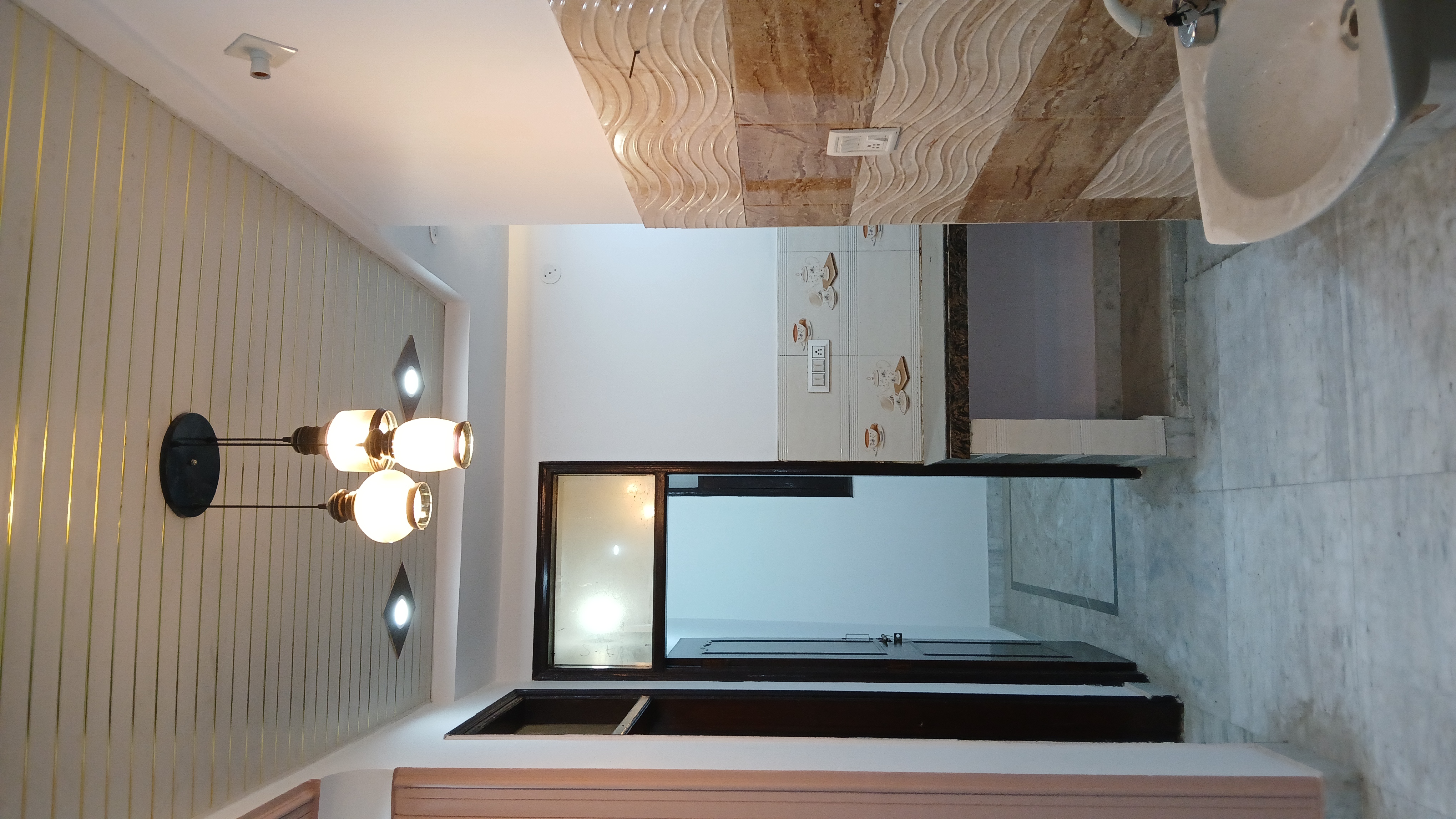 3 BHK Builder Floor For Sale in Batla House Near Hari Mas