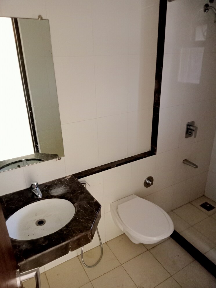 Bathroom, aristo-pearl-residency 2 Bedroom 997 Sq.Ft. Apartment In Prabhadevi Mumbai 8034269