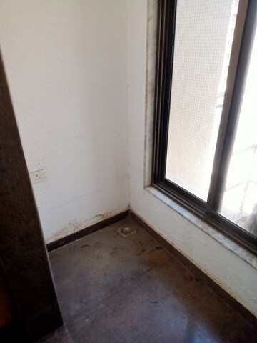Room in 2 BHK Apartment at Aristo Pearl Residency, Prabhadevi – for Rent