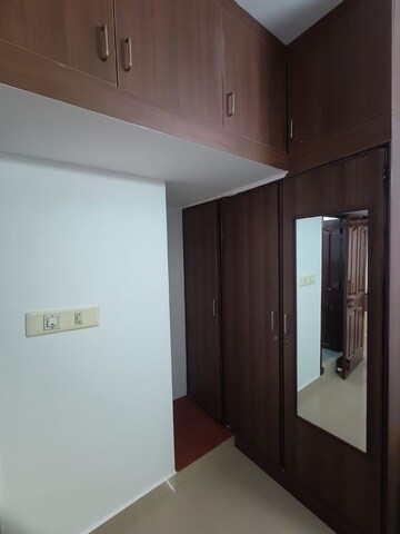 Room in 2 BHK Apartment at Indiranagar – for Rent