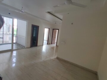 Room in 3 BHK Apartment at Shakti Khand – for Sale