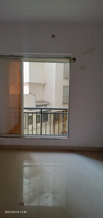 Master Bedroom in 1 BHK Apartment at DL Smital Avenue, Mira Road – for Rent