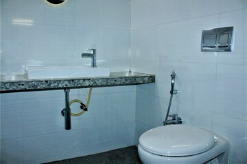 Bathroom in  Pg at Thane West – for Rent