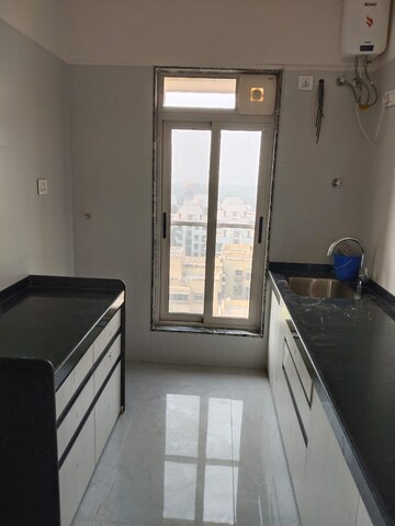 2.5 BHK Apartment For Rent in Bharat Arize, Goregaon West