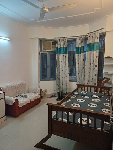 Bedroom in 3 BHK Builder Floor at SS Mayfield Gardens, Sector 51 – for Rent