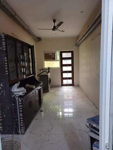 Kitchen in 3 BHK Builder Floor at SS Mayfield Gardens, Sector 51 – for Rent