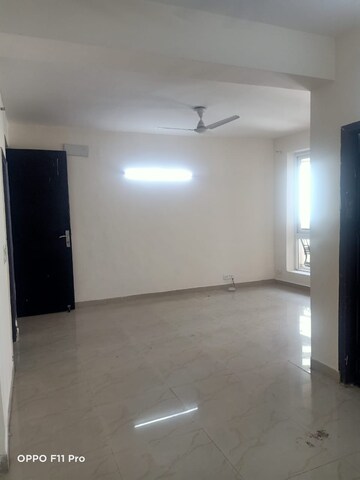 3 BHK Apartment For Resale in Amrapali Sapphire Sector 45 Noida  8034512