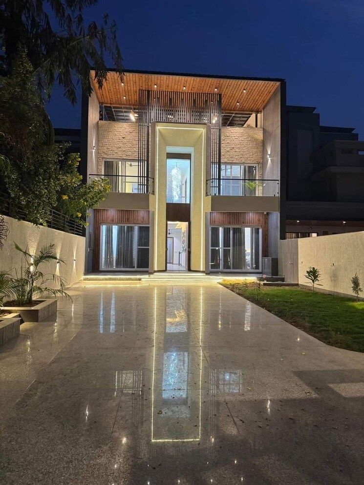 Exterior View, sunny enclave 5 Bedroom 437 Sq.Yd. Villa In Sunny Enclave Mohali 8034528