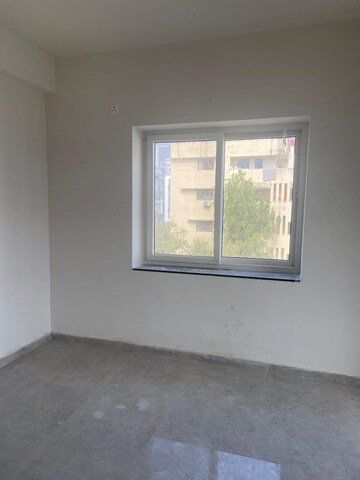 Room in 2 BHK Apartment at Ten Madhapur, Madhapur – for Rent