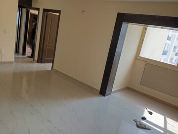 Room in 3 BHK Builder Floor at RWA Apartments Sector 19, Sector 19 – for Rent