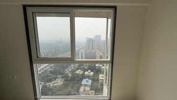 Room in 2 BHK Apartment at Ashar Axis, Majiwada – for Rent