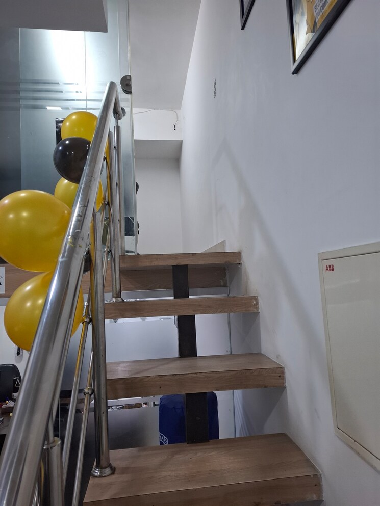 Floor Plan, netaji subhash place Commercial Office Space 350 Sq.Ft. In Netaji Subhash Place Delhi 8034692