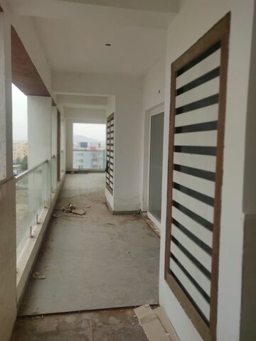 Room in 3 BHK Apartment at RG Kedia Sunrise Gateway, Attapur – for Rent