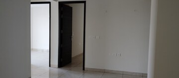 Room in 3 BHK Apartment at Paradigm Business Hermitage Park, Dhakoli Village – for Rent