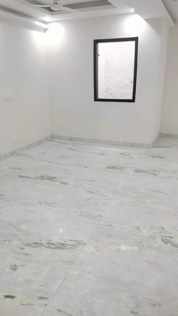 3 BHK Apartment For Rent in Pitampura