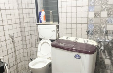 Bathroom in  Pg at Thane West – for Rent