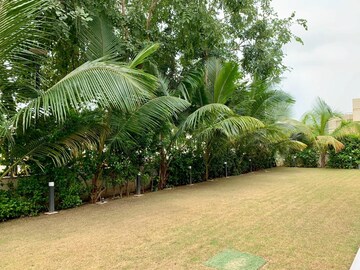 5 BHK Independent House – Garden View at Shela - for Sale