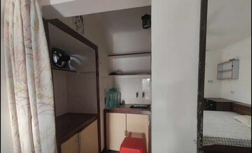 Kitchen in 1 BHK Builder Floor at Sector 43 – for Rent
