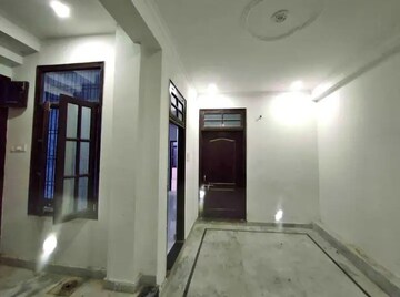 2 BHK Villa For Rent in Jankipuram