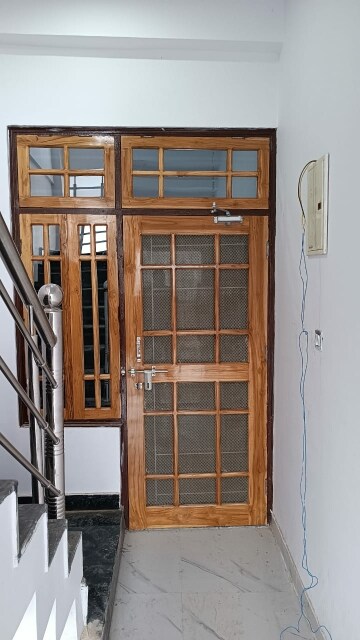 Staircase in 2 BHK Independent House at Aliganj – for Rent