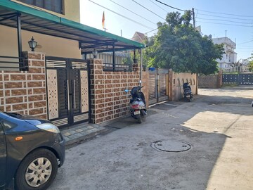 Parking in 2 BHK Builder Floor at Mohini Road – for Sale