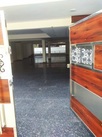 2 BHK Builder Floor For Rent in Sector 43