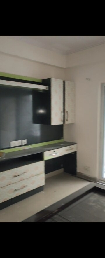 3 BHK Apartment For Rent in Gaurs Cascades, Raj Nagar Extension