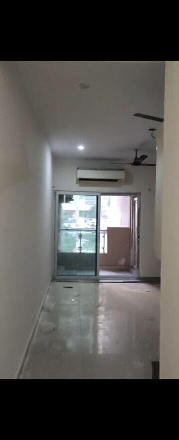 Room in 3 BHK Apartment at Gaurs Cascades, Raj Nagar Extension – for Rent