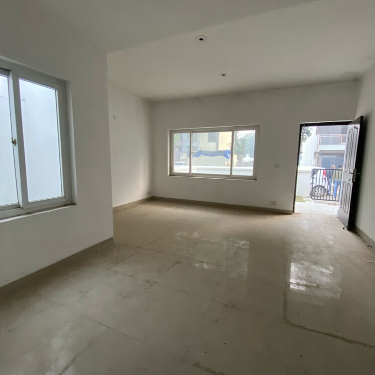 Living Room, sector 89 2 Bedroom 150 Sq.Yd. Villa In Sector 89 Faridabad 8034954