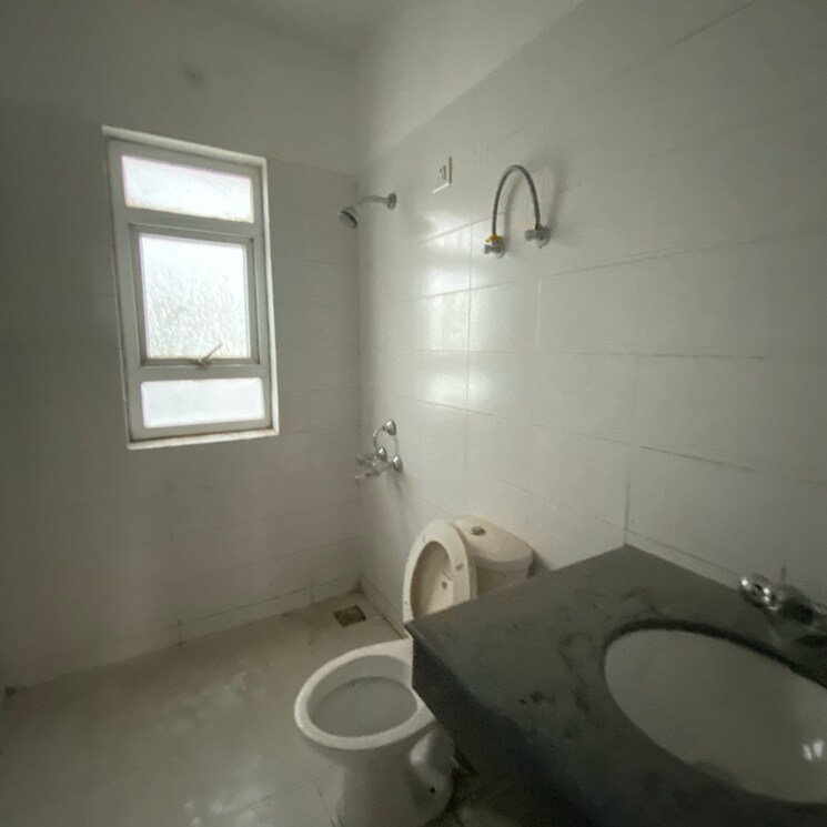 Attached Bathroom, sector 89 2 Bedroom 150 Sq.Yd. Villa In Sector 89 Faridabad 8035035