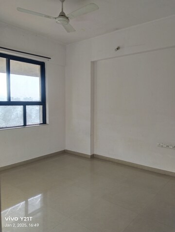 Bedroom in 2 BHK Apartment at Mohammadwadi – for Rent