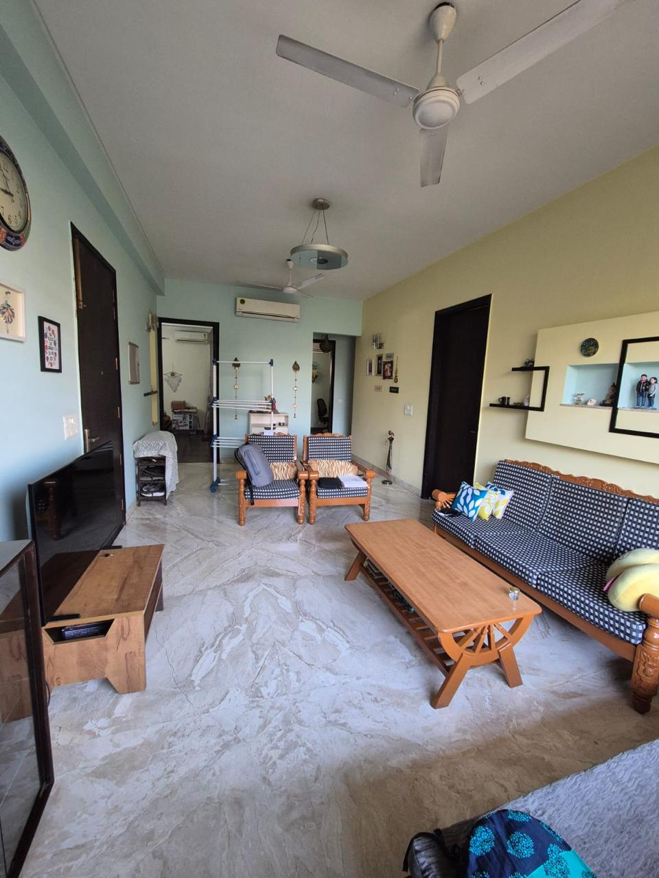 2 BHK + Servant Room Apartment For Sale in Unitech Fresco