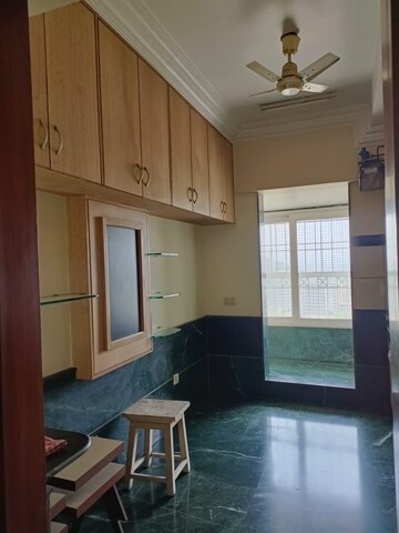 Master Bedroom in 2 BHK Apartment at Chembur – for Rent