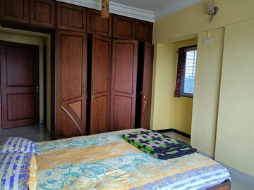 Bedroom in 2 BHK Apartment at Chembur – for Rent