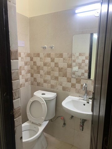 Master Bedroom in 3.5 BHK Villa at AKJ Novel Valley, Sector 16b Greater Noida – for Rent